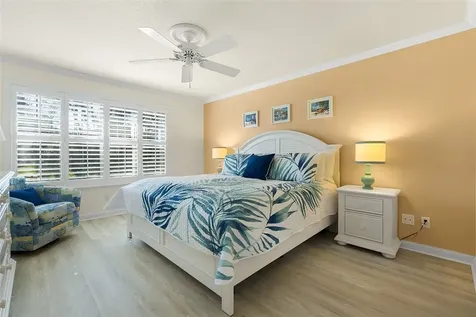 4957 Corsica Square Vero Beach FL 32967