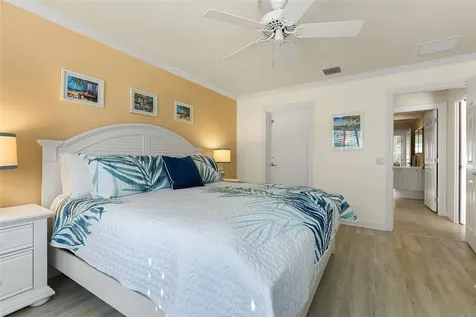 4957 Corsica Square Vero Beach FL 32967