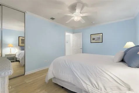 4957 Corsica Square Vero Beach FL 32967