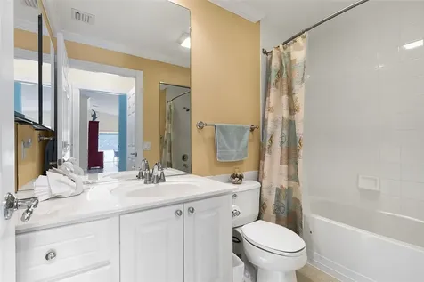 4957 Corsica Square Vero Beach FL 32967