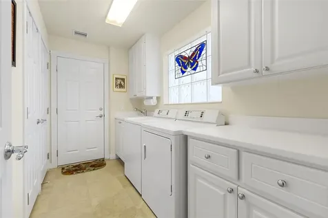 4957 Corsica Square Vero Beach FL 32967