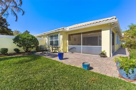 4957 Corsica Square Vero Beach FL 32967