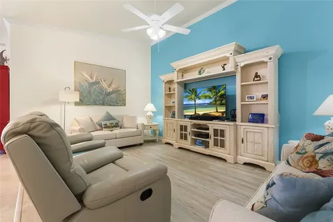 4957 Corsica Square Vero Beach FL 32967