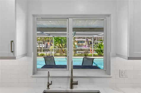 547 E Causeway Boulevard Vero Beach FL 32963