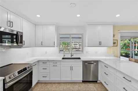 547 E Causeway Boulevard Vero Beach FL 32963
