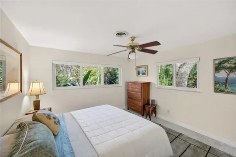 547 E Causeway Boulevard Vero Beach FL 32963