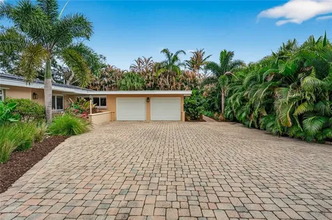 547 E Causeway Boulevard Vero Beach FL 32963