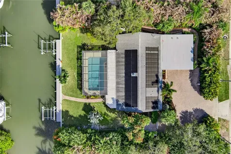 547 E Causeway Boulevard Vero Beach FL 32963
