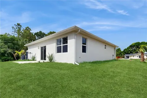 8516 102nd Court Vero Beach FL 32967