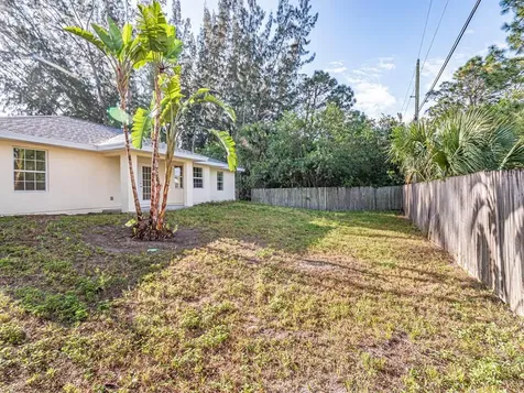 8265 97th Avenue Vero Beach FL 32967