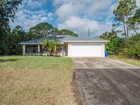 8265 97th Avenue Vero Beach FL 32967