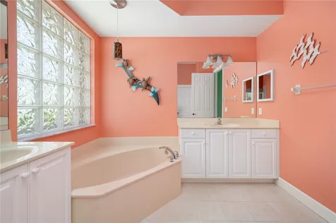 4220 Abington Woods Circle Vero Beach FL 32967