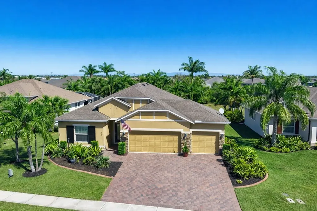 625 Gossamer Wing Way Sebastian FL 32958
