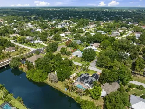 568 Concha Drive Sebastian FL 32958