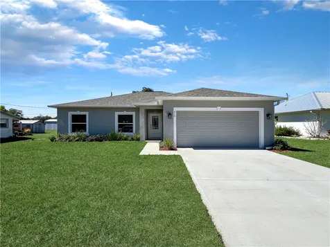 418 Easy Street Sebastian FL 32958