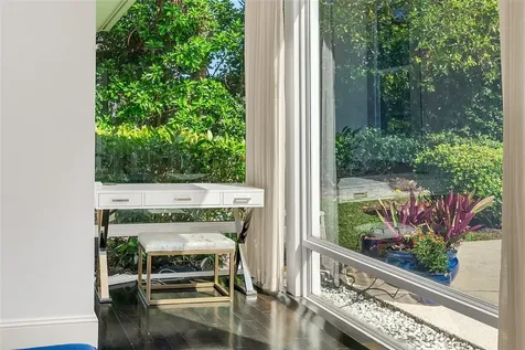 190 Oleander Way Vero Beach FL 32963