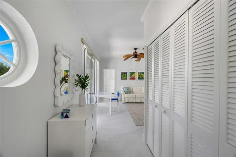 190 Oleander Way Vero Beach FL 32963