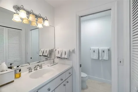 190 Oleander Way Vero Beach FL 32963