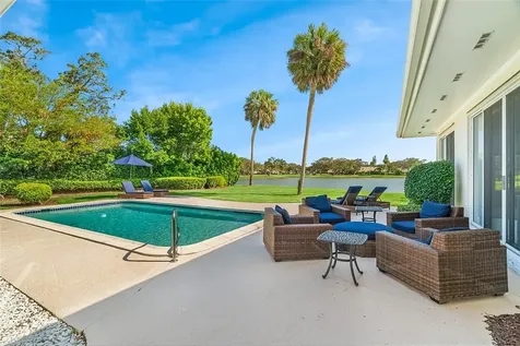 190 Oleander Way Vero Beach FL 32963