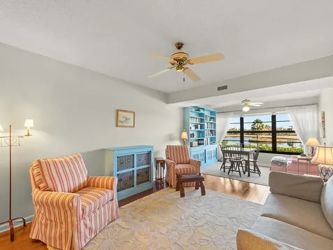 33 Plantation Drive Vero Beach FL 32966