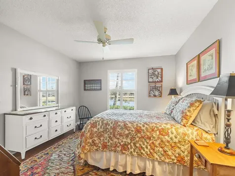 33 Plantation Drive Vero Beach FL 32966