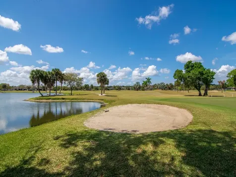 33 Plantation Drive Vero Beach FL 32966