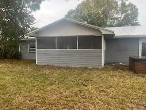 291 Moselle Avenue SW Port St Lucie FL 34984