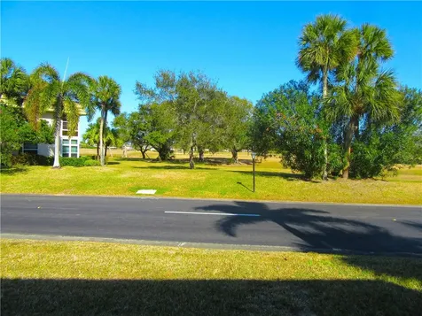 45 Vista Gardens Trail Vero Beach FL 32962