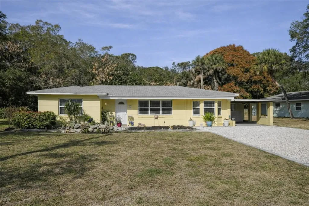 2049 50th Avenue Vero Beach FL 32966
