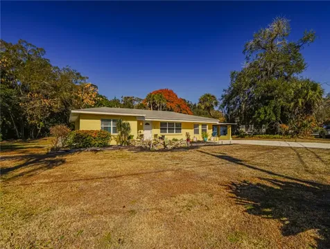 2049 50th Avenue Vero Beach FL 32966