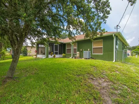 8336 104th Avenue Vero Beach FL 32967