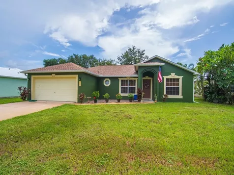 8336 104th Avenue Vero Beach FL 32967