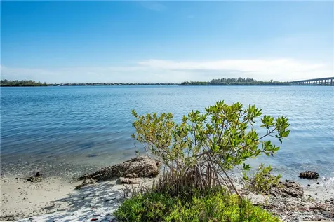 1840 Tarpon Lane Vero Beach FL 32960