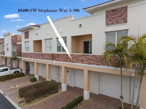 10400 SW Stephanie Way Port St Lucie FL 34987