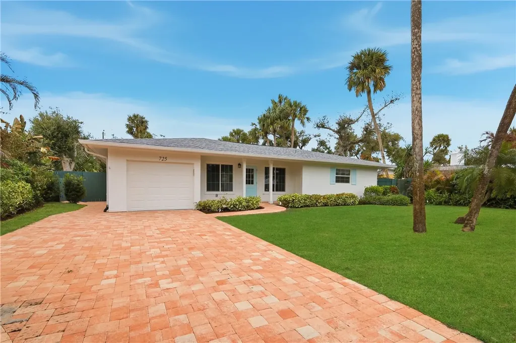 725 Dahlia Lane Vero Beach FL 32963