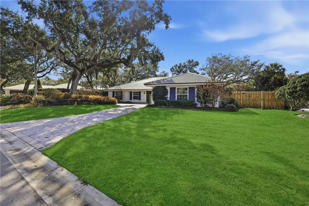 4617 Pebble Bay S Vero Beach FL 32963
