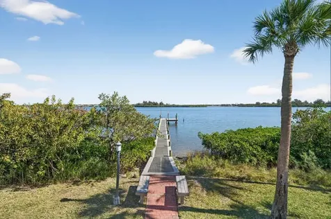 1935 Quay Dock Road Vero Beach FL 32967