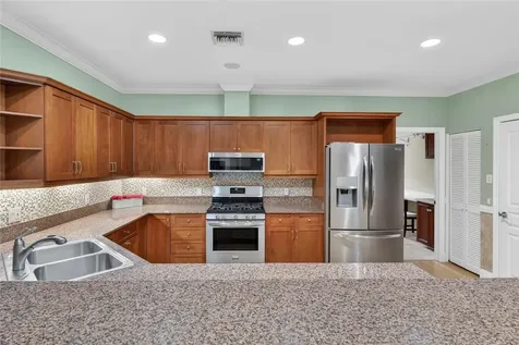 137 38th Court SW Vero Beach FL 32968
