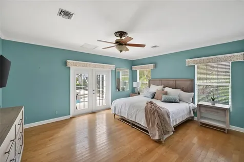 137 38th Court SW Vero Beach FL 32968