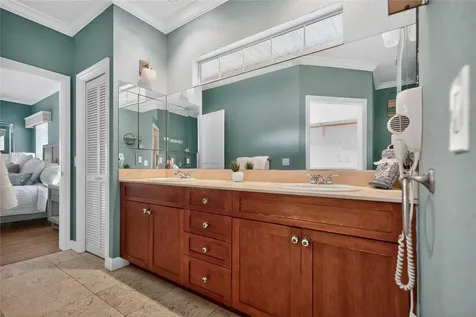 137 38th Court SW Vero Beach FL 32968