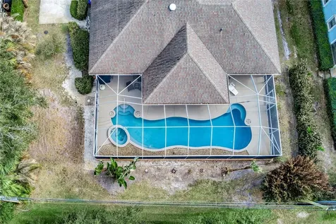 137 38th Court SW Vero Beach FL 32968