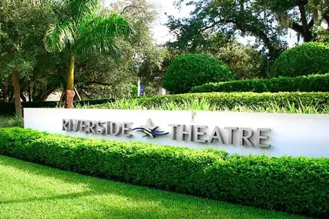 137 38th Court SW Vero Beach FL 32968