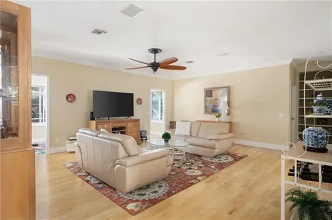 137 38th Court SW Vero Beach FL 32968