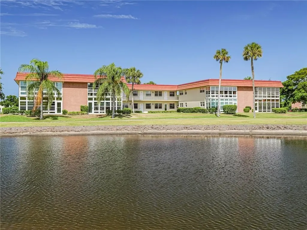 76 Royal Oak Drive Vero Beach FL 32962