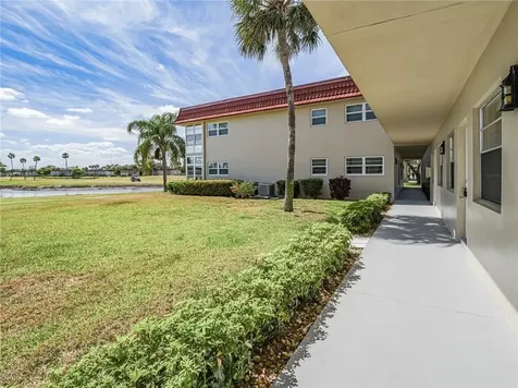 76 Royal Oak Drive Vero Beach FL 32962