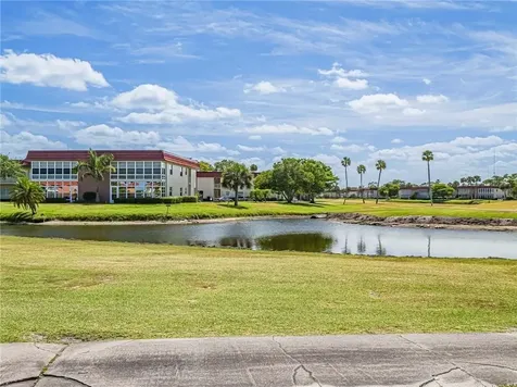 76 Royal Oak Drive Vero Beach FL 32962