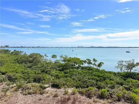 29 Harbour Isle Drive Hutchinson Island FL 34949