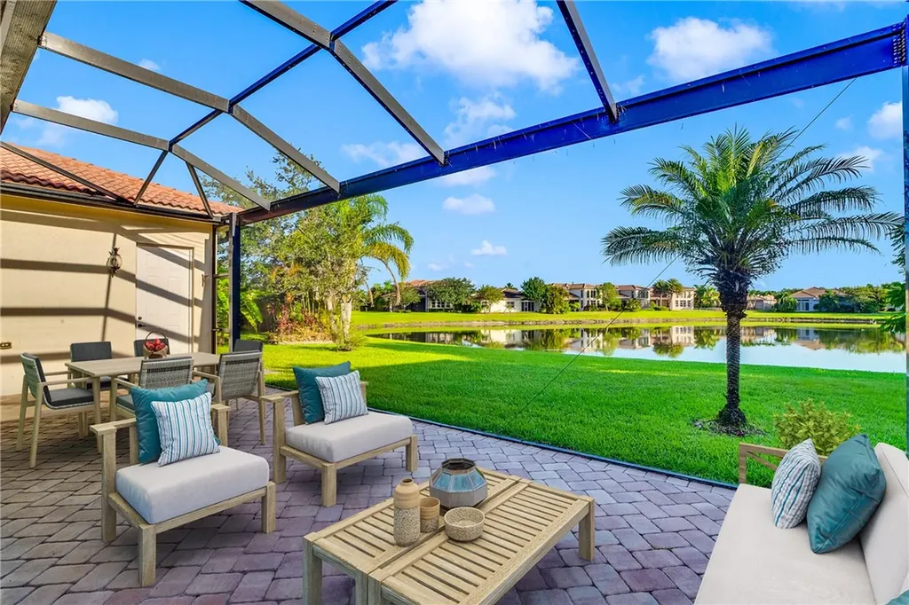 1940 Newmark Circle SW Vero Beach FL 32968