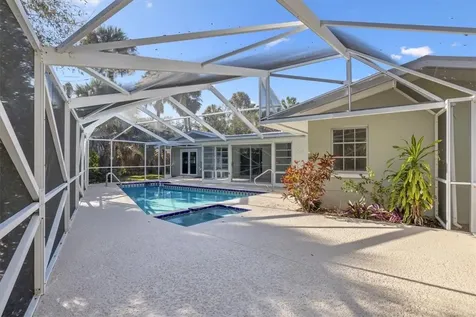 835 Royal Palm Place Vero Beach FL 32960