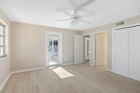 835 Royal Palm Place Vero Beach FL 32960